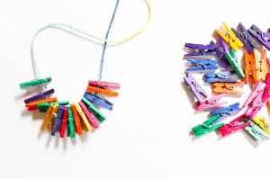 Make-Necklace-Clothespins